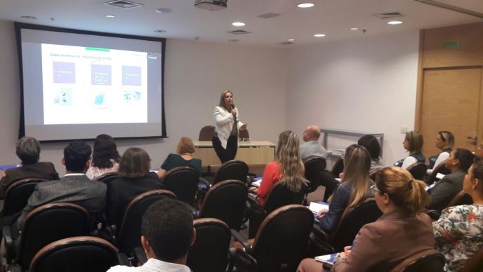 Café da manhã B. Braun aborda os impactos do biofilme no tratamento de feridas