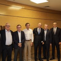 Anahp recebe deputados federais para agradecimento pela atuação na Reforma Tributária